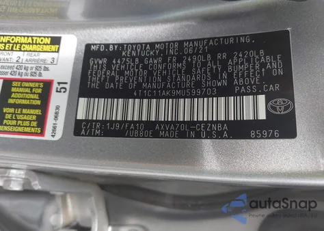 2021 Toyota Camry Le z USA, uszkodzony, nr VIN 4T1C11AK9MU599703